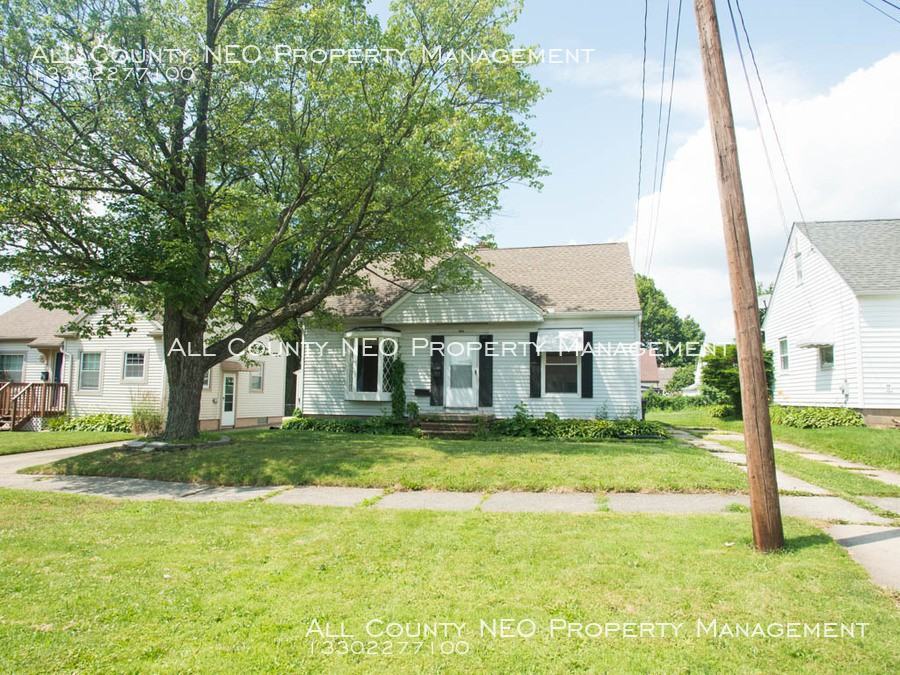 881 N Firestone Blvd - Photo 2 of 15