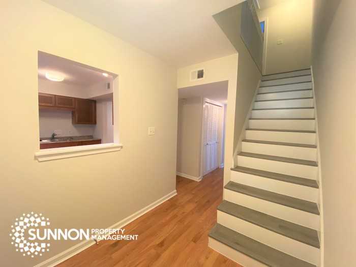 3638 Maple Glenn Ln - Photo 3 of 21