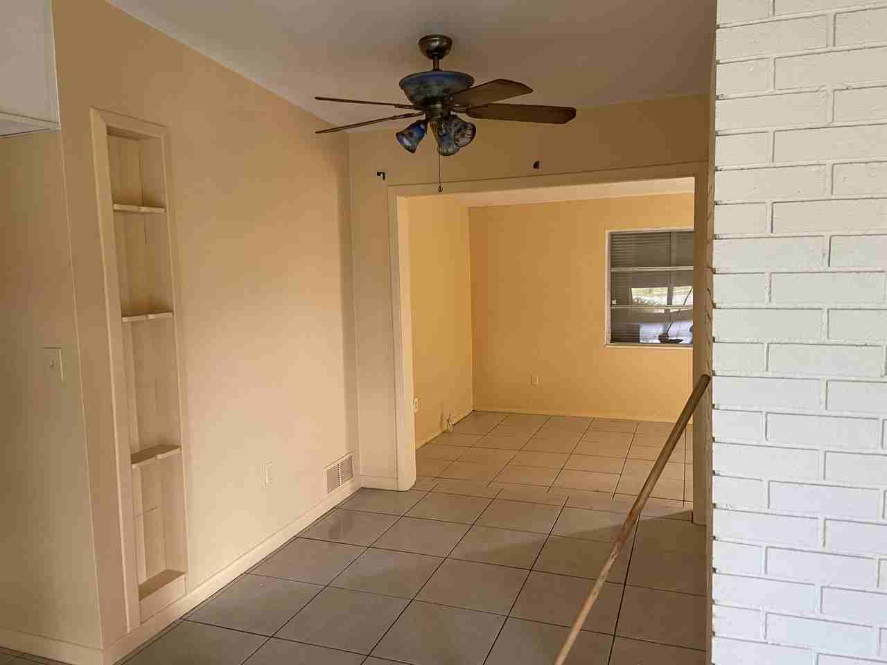 22017 Belinda Ave - Photo 2 of 10