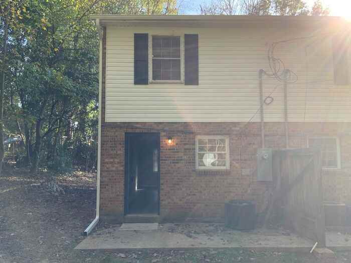 118 Ethel Dr #1 - Photo 2 of 13