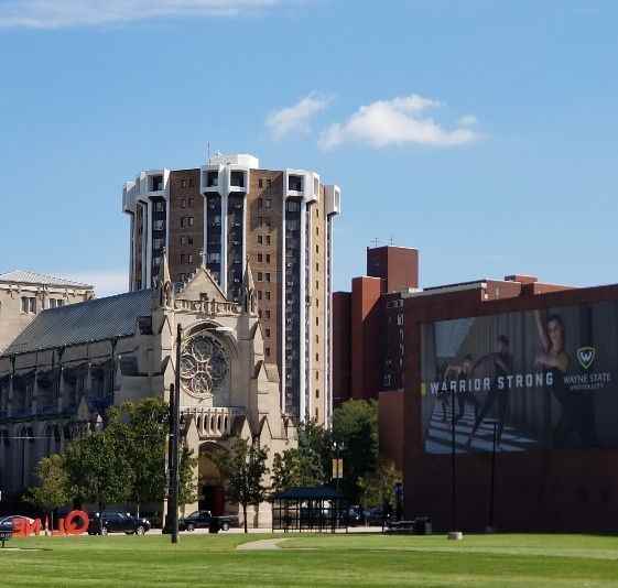Cathedral Tower Apartments - Photo 4 of 20