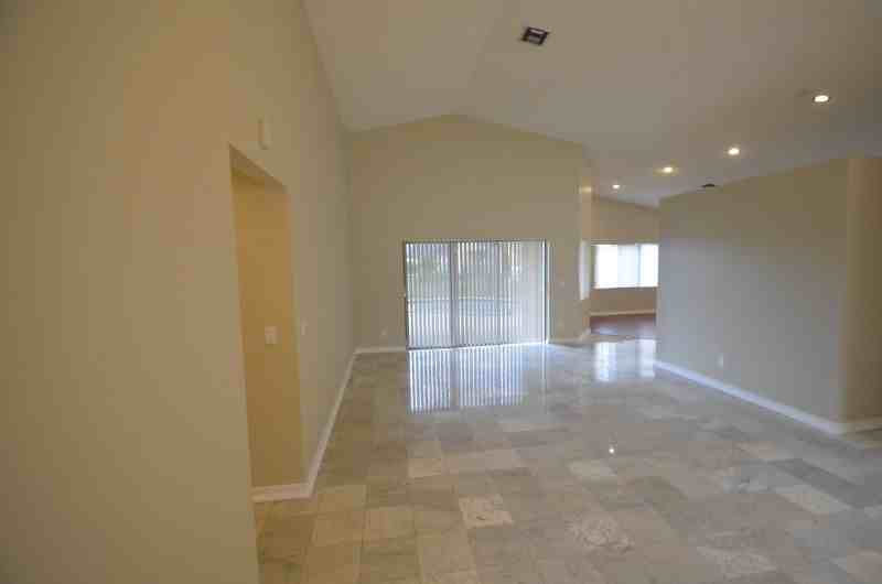 5021 Nw 64th Dr - Photo 3 of 17