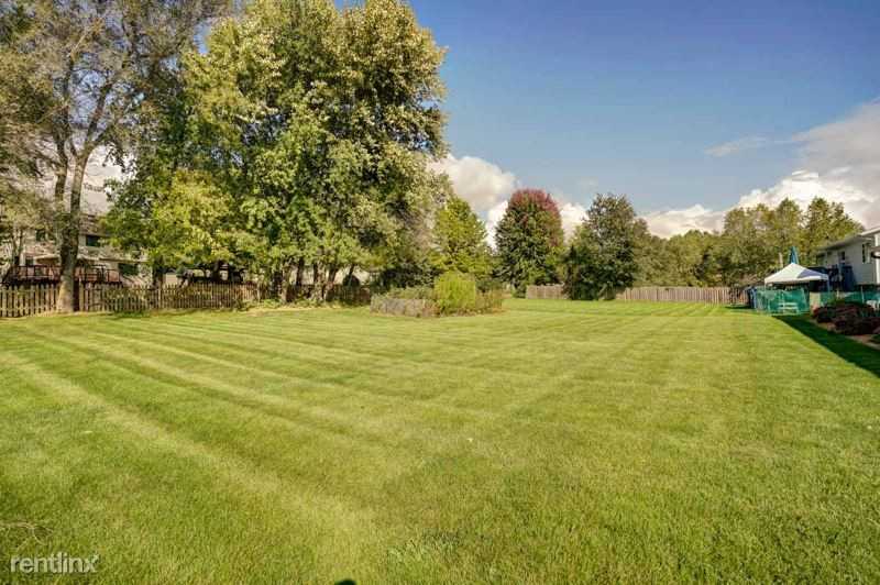 4542 Windsor Rd - Photo 2 of 12