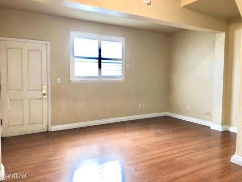 5902 Fortune Way - Photo 3 of 15