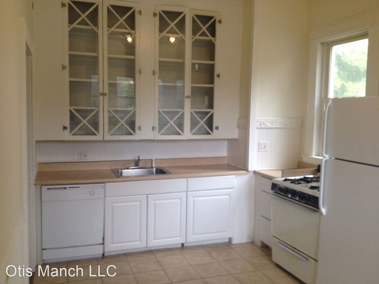 28 Otis street - Photo 2 of 22