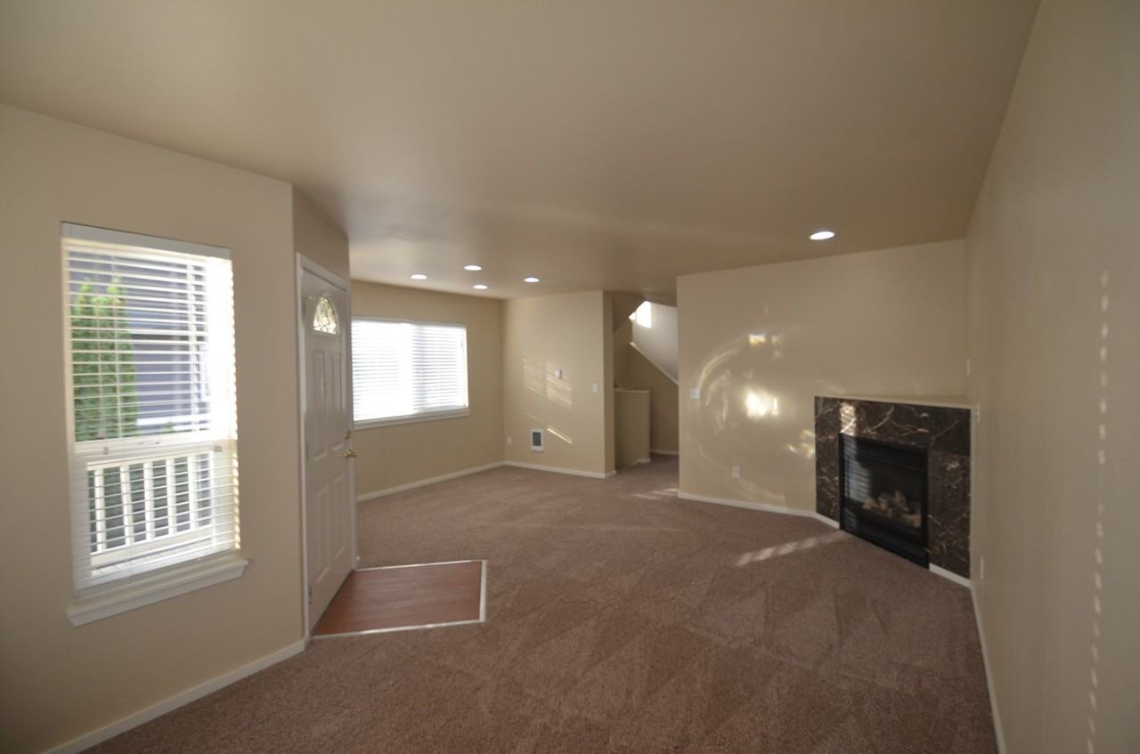 10031 61st Ave S - Photo 2 of 5