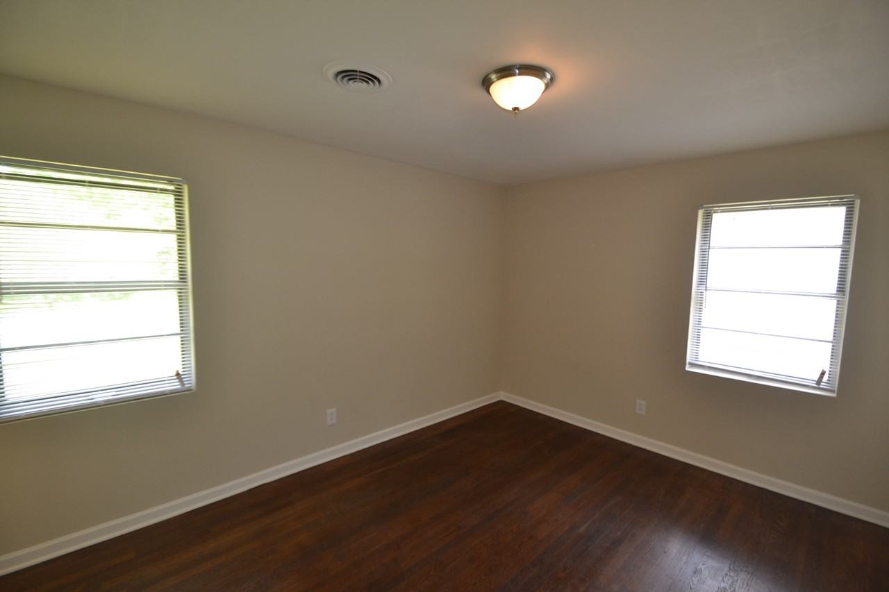 4635 Richard Rd - Photo 3 of 5
