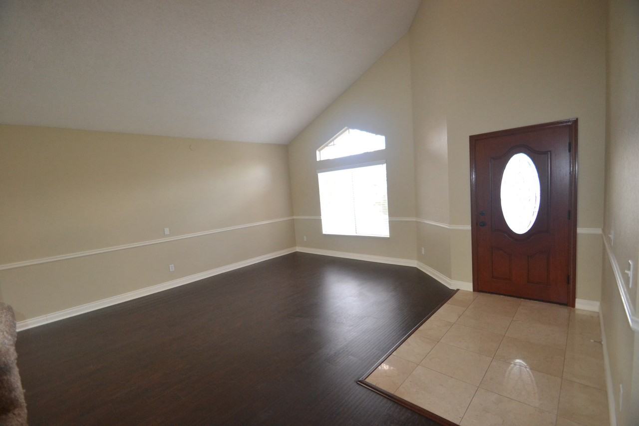 13026 August Cir - Photo 3 of 10