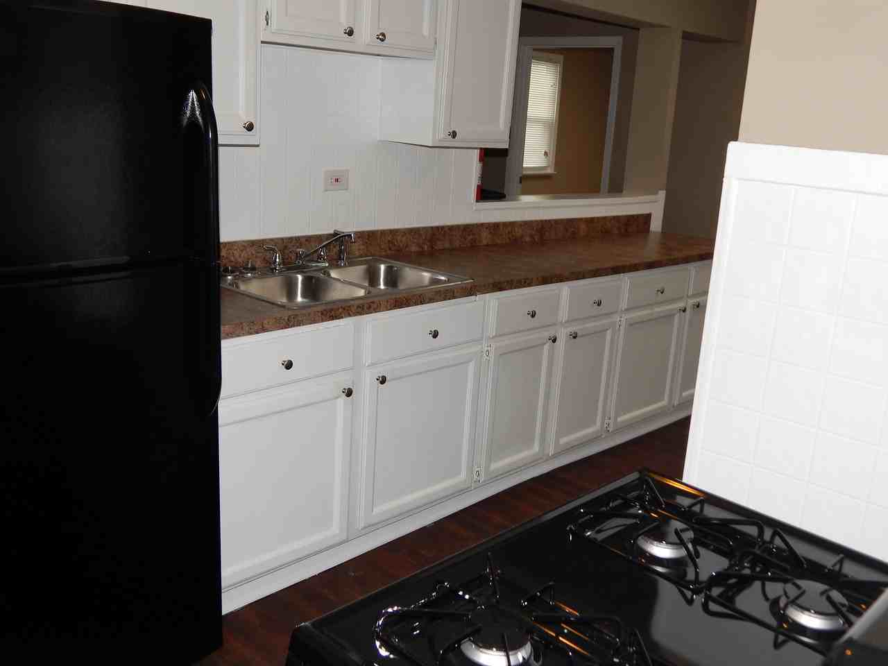 635 22nd Ave - Photo 2 of 8