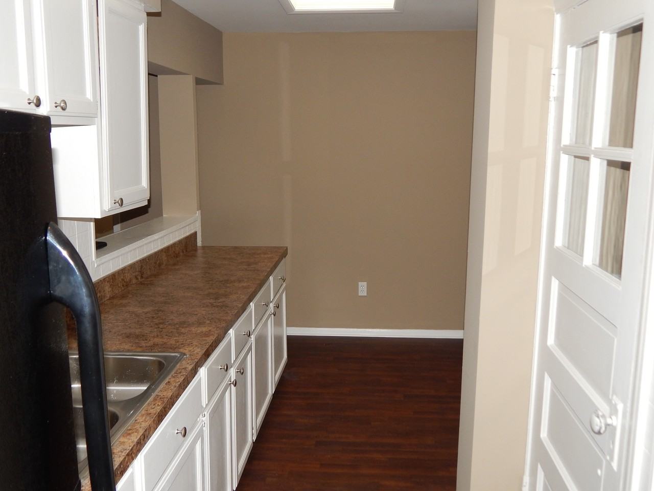 635 22nd Ave - Photo 3 of 8