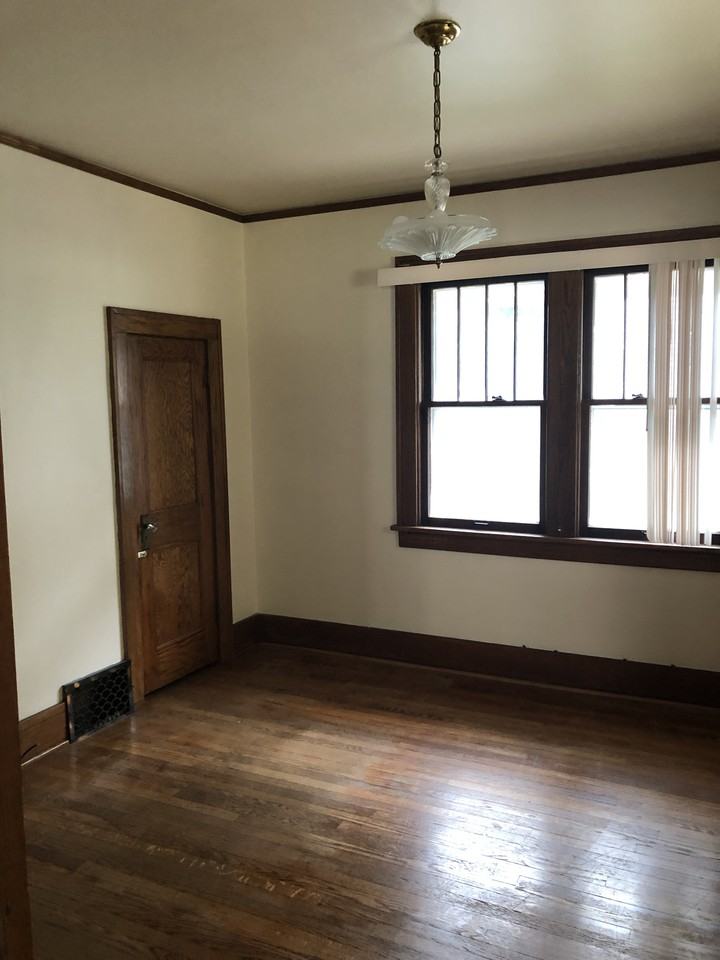 4646 Douglas St - Photo 3 of 20