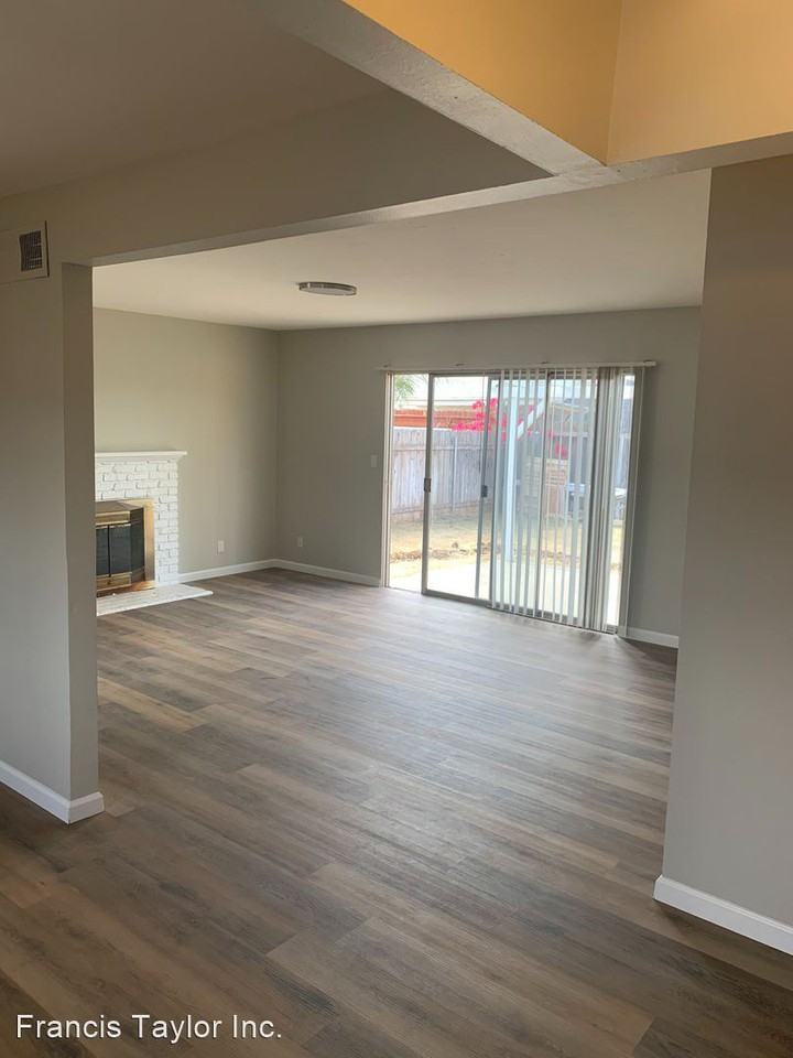 909 Daisy St - Photo 2 of 8