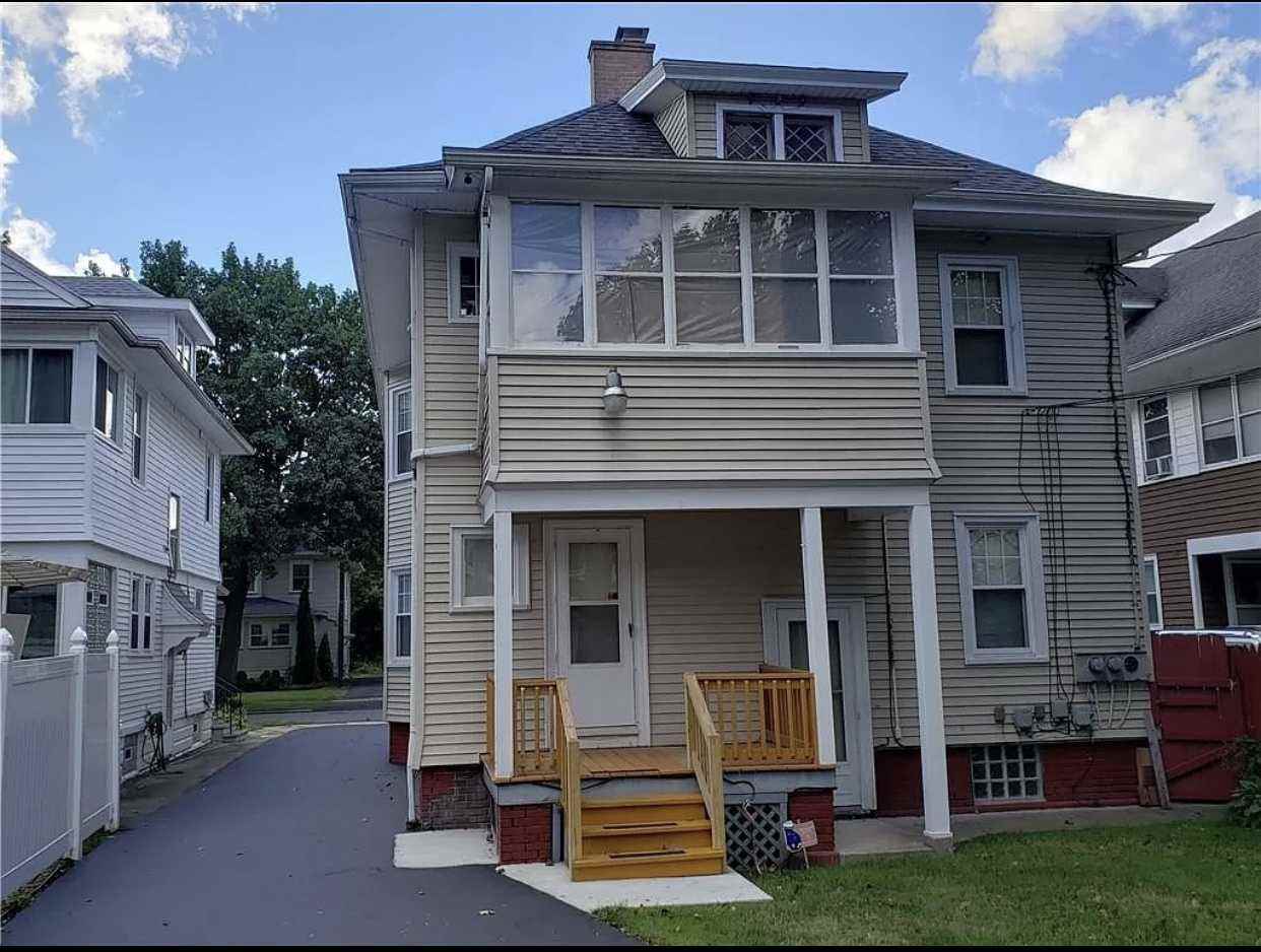 108 Elmdorf Ave - Photo 3 of 6