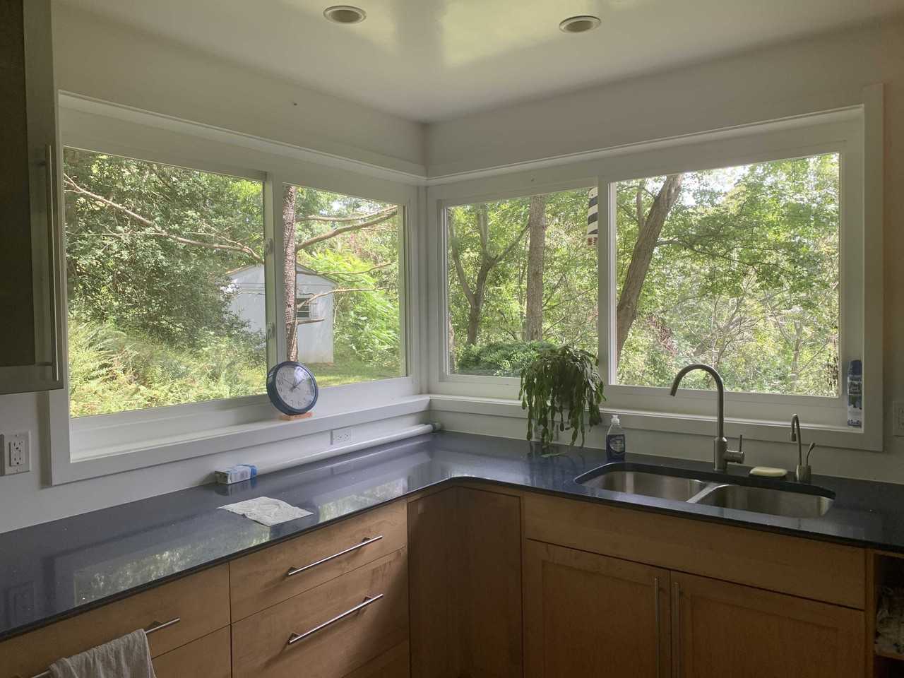 1007 Hillside View Rd - Photo 3 of 11