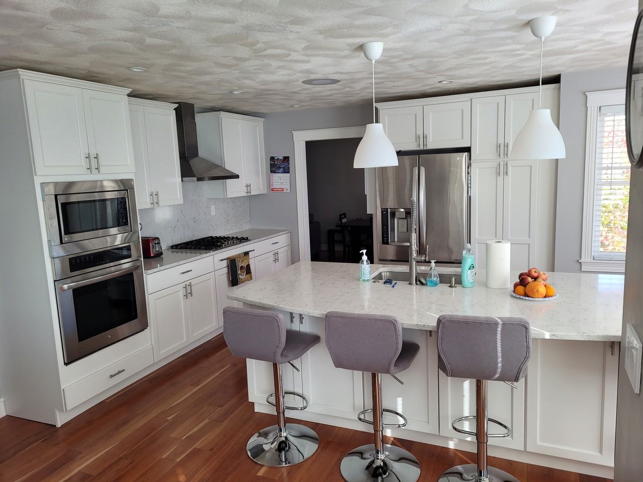 12 Hanson Ln - Photo 2 of 21