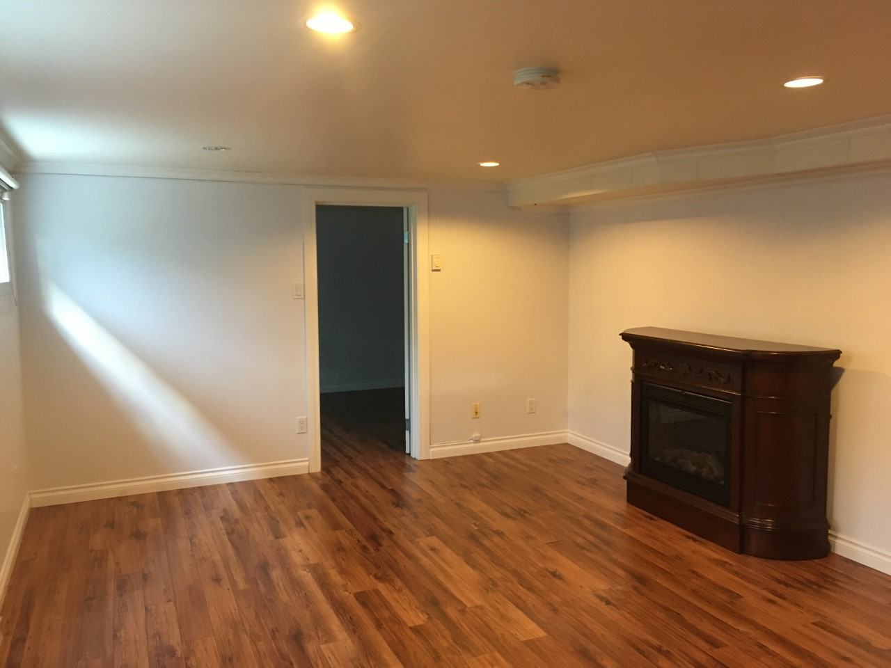 376 Keary Street - Photo 7 of 13