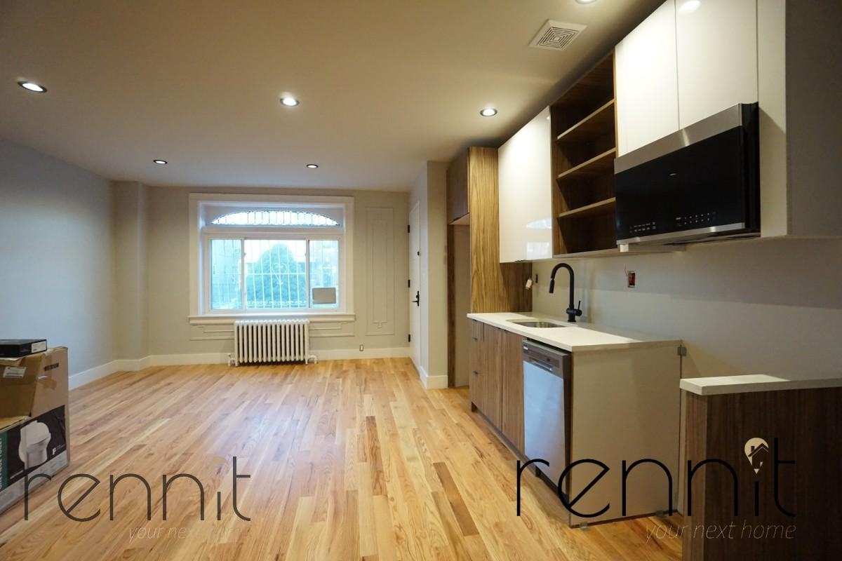 822 Lenox Rd #1 - Photo 3 of 13