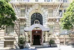 featured image of 952 Sutter St