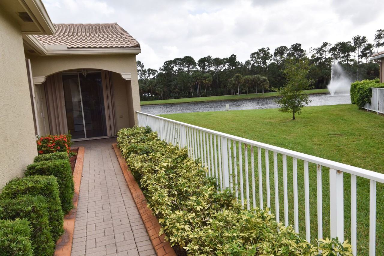 8542 Water Cay - Photo 2 of 15