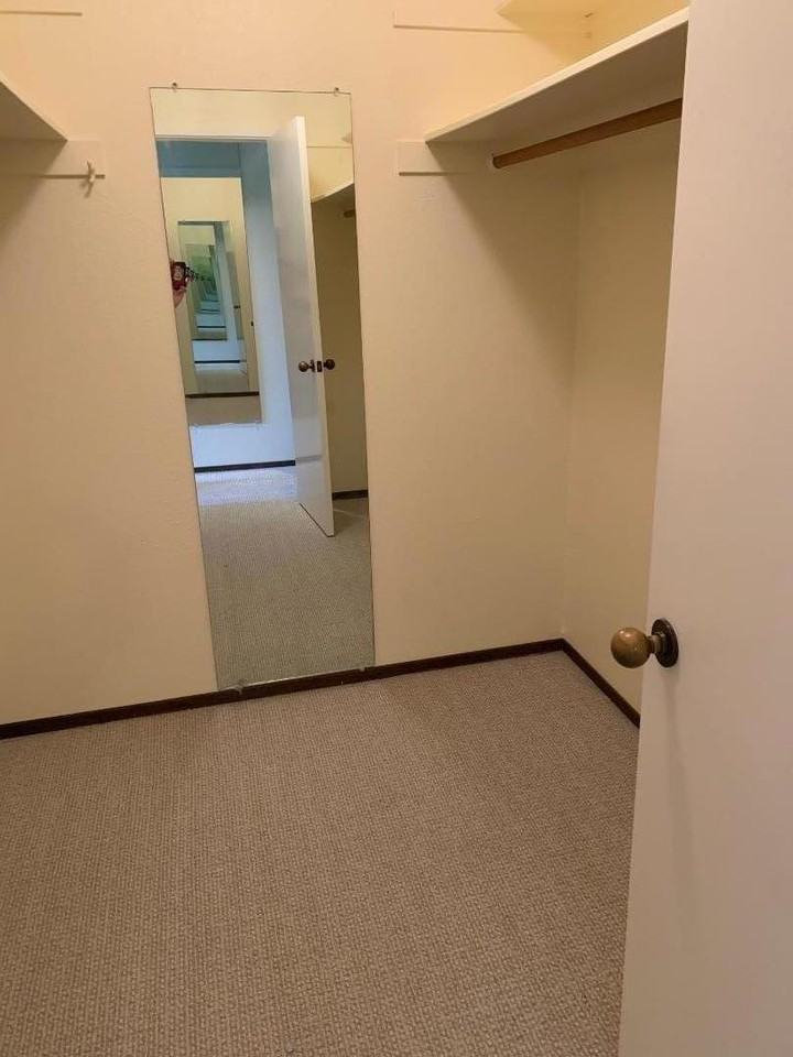 2140 2140 Santa Cruz Ave D207 - Photo 2 of 14