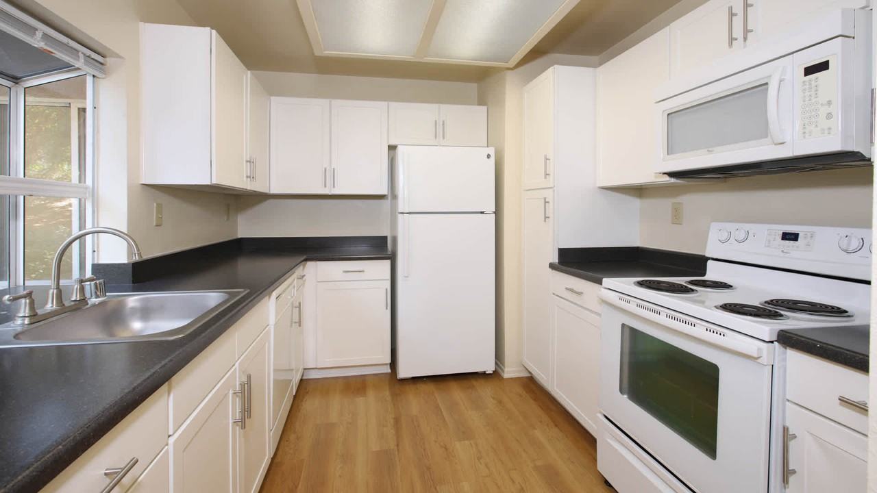 Windridge - Photo 7 of 43