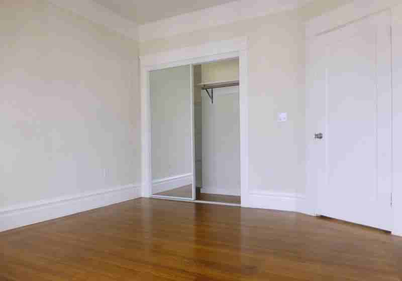 1045 Cabrillo St #2 - Photo 3 of 12