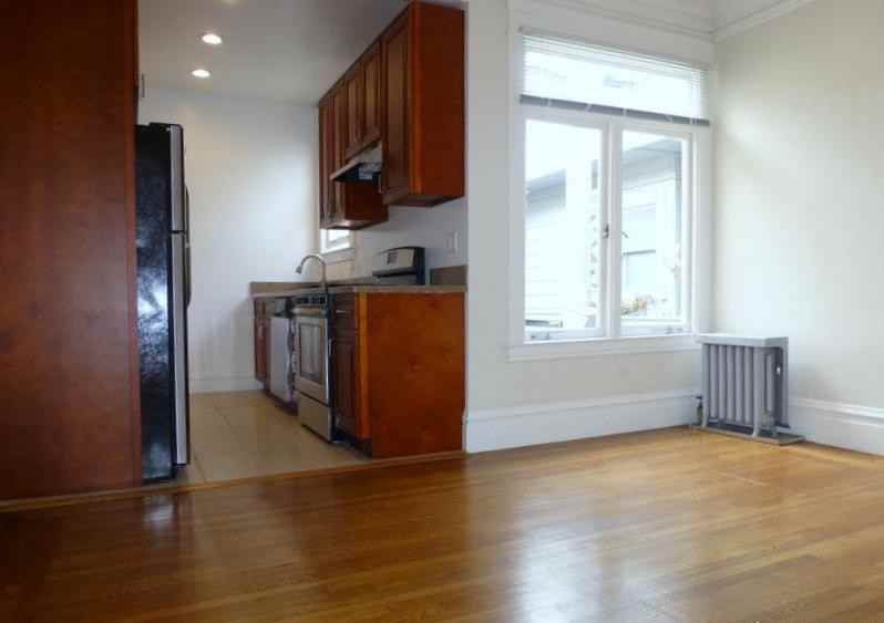 1045 Cabrillo St #2 - Photo 4 of 12