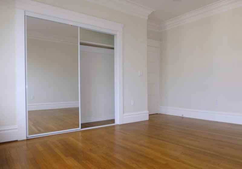 1045 Cabrillo St #2 - Photo 5 of 12