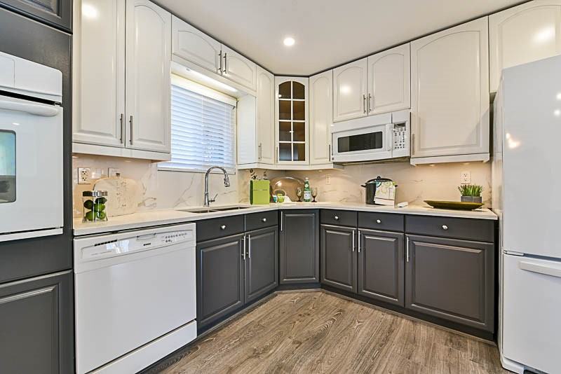 16981 Jersey Drive - Photo 3 of 8