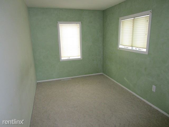 187 Hurlbut St - Photo 3 of 10