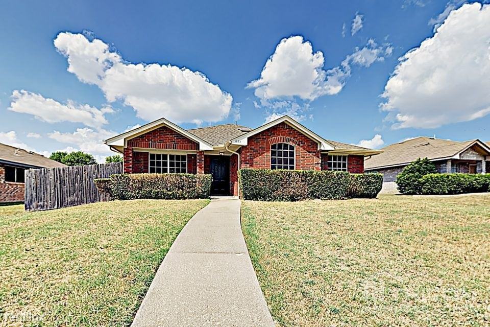 1357 Rosewood Ln, Lancaster, TX 75146 3 Bedroom House for ...