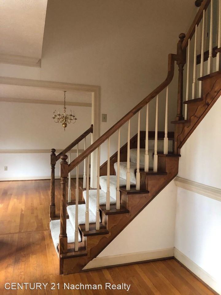 113 Patuxent Turn - Photo 3 of 44