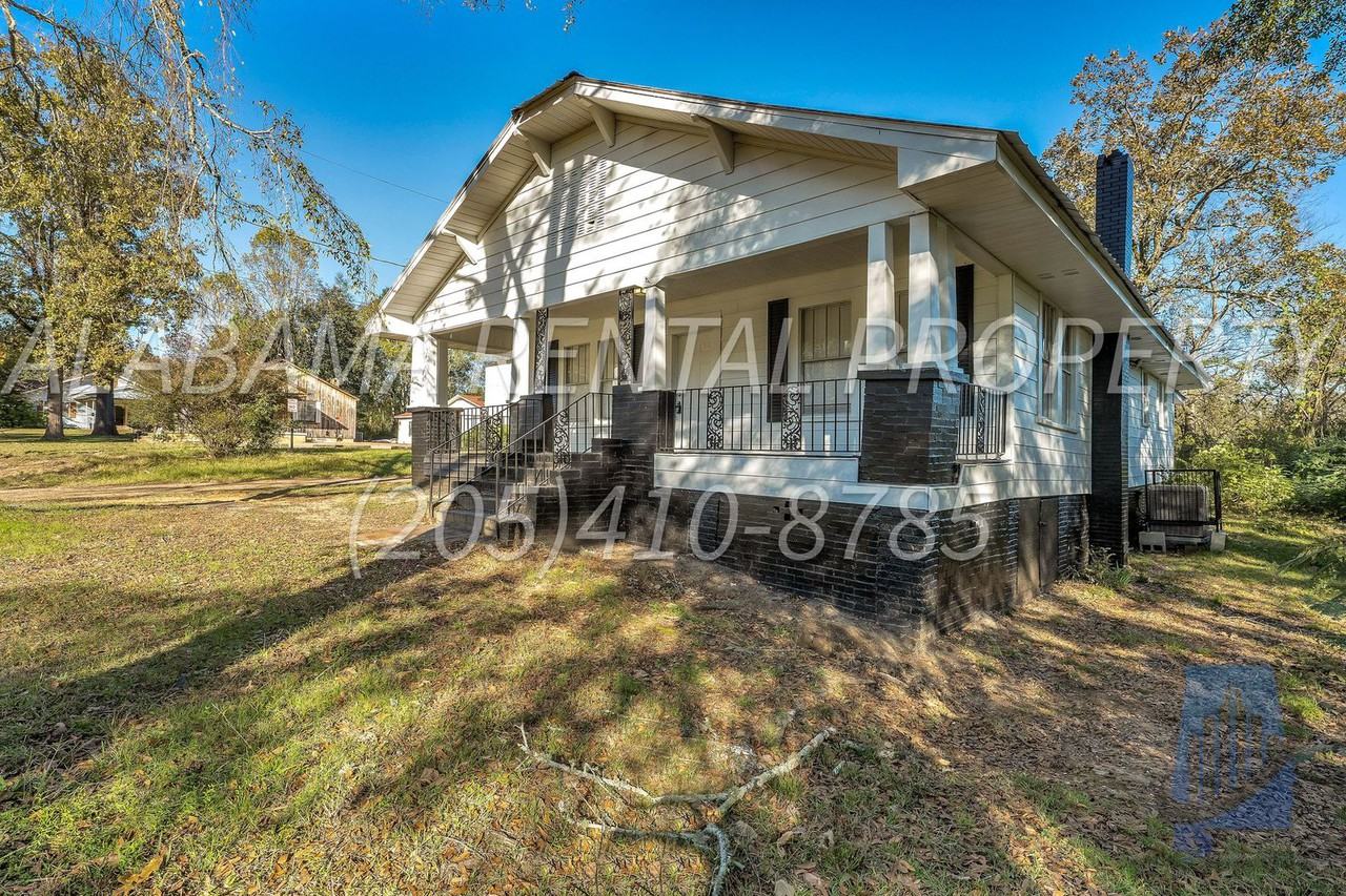88 3rd St - Photo 3 of 36
