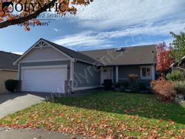 featured image of 1115 Loyola St Ne
