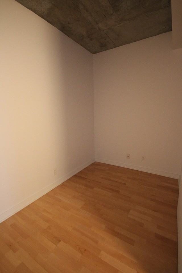 324 Laurier Ave W - Photo 3 of 9