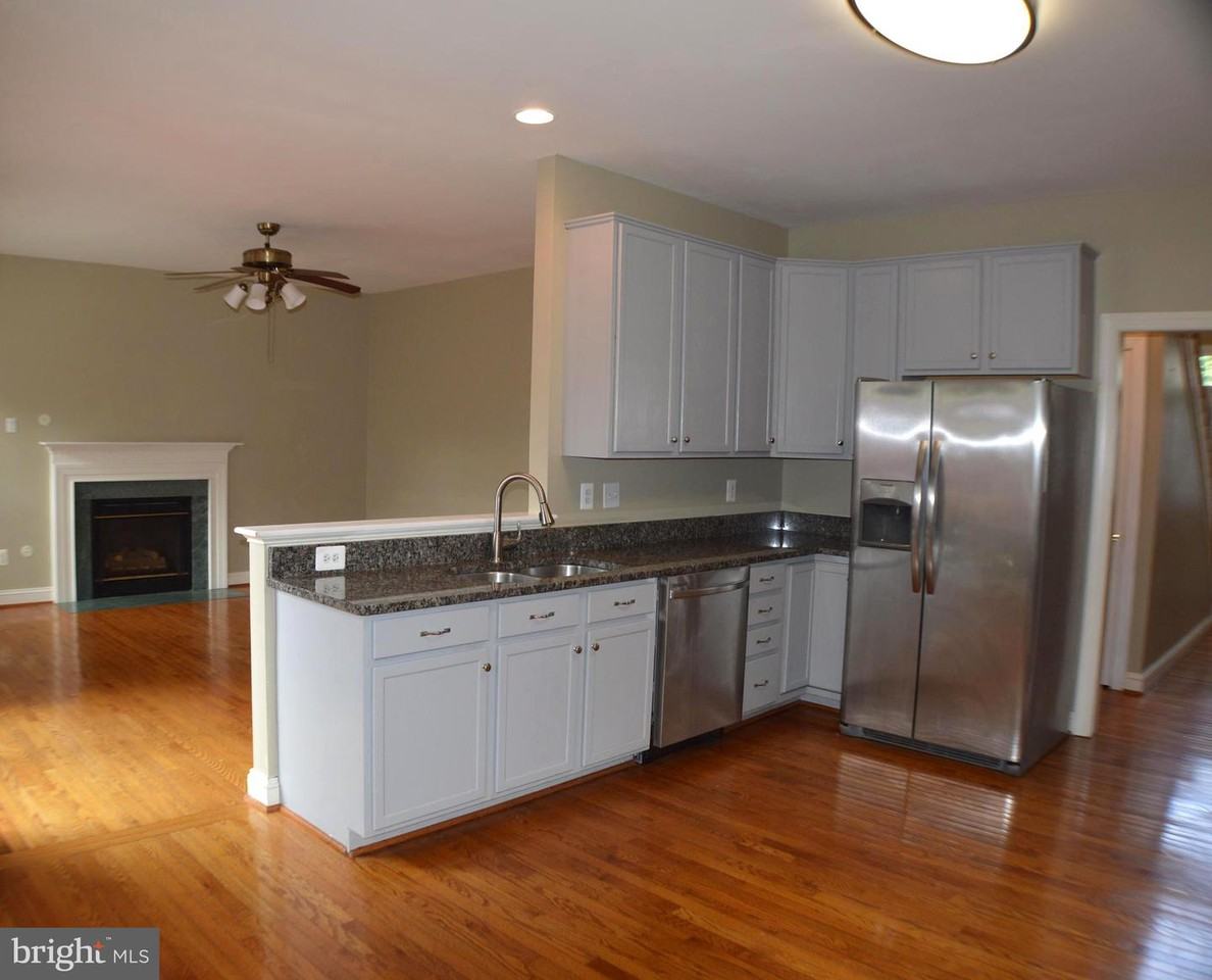 47745 Allegheny Cir - Photo 3 of 16