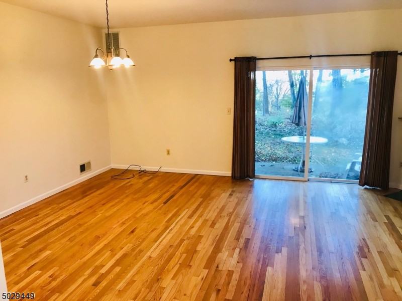 35 Maple Ln - Photo 2 of 13