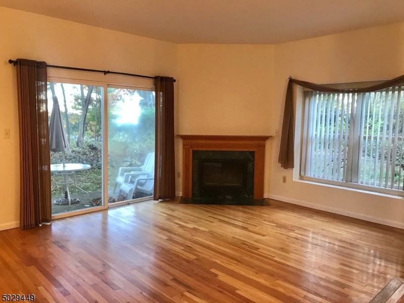 35 Maple Ln - Photo 3 of 13