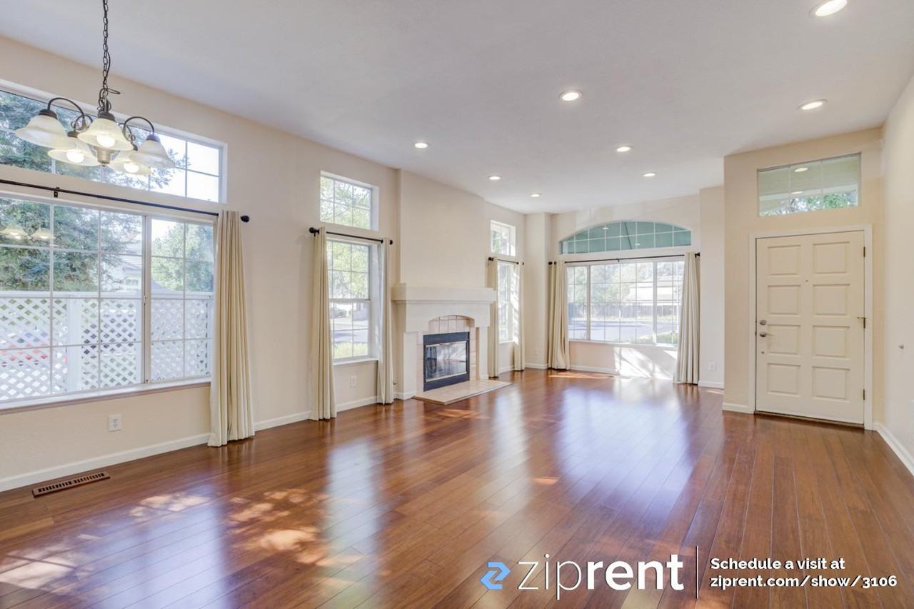 8600 Planetree Dr - Photo 3 of 20