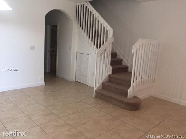 5590 Nw 107th Ave #1102