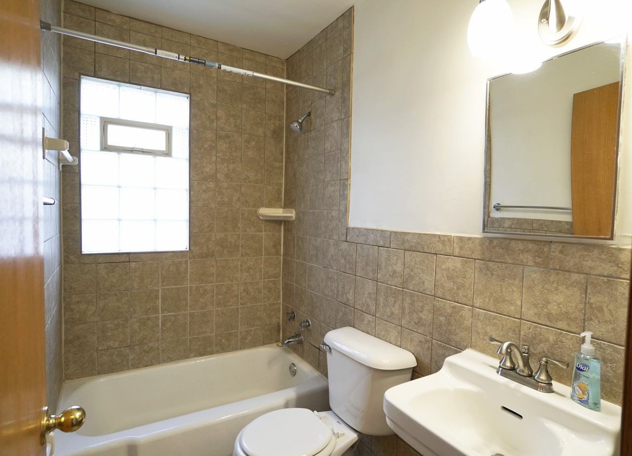 Adrian Street Flats - Photo 7 of 25