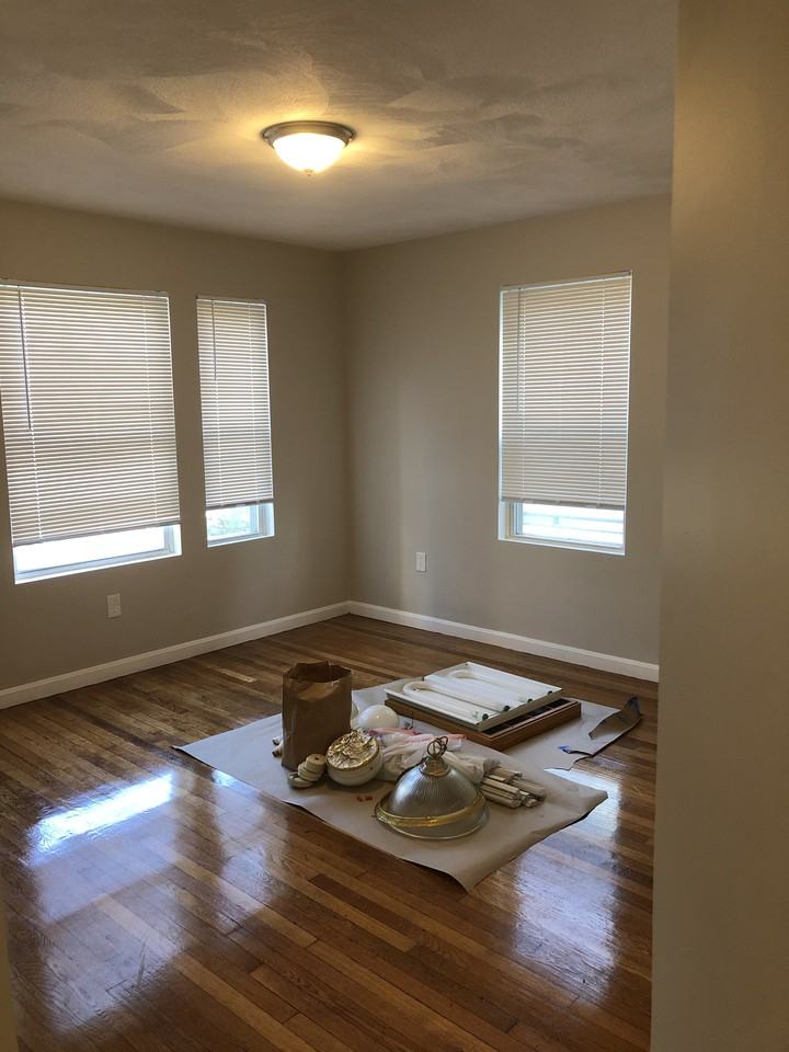 407 Washington Street - Photo 2 of 7