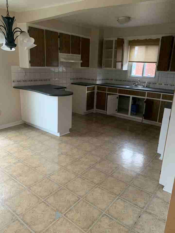 2447 Rue Shirley - Photo 2 of 8