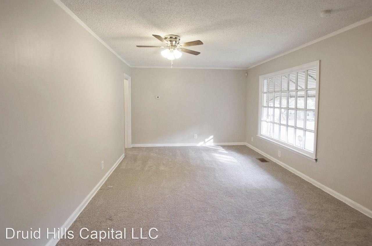 892 Midway St Se - Photo 3 of 22