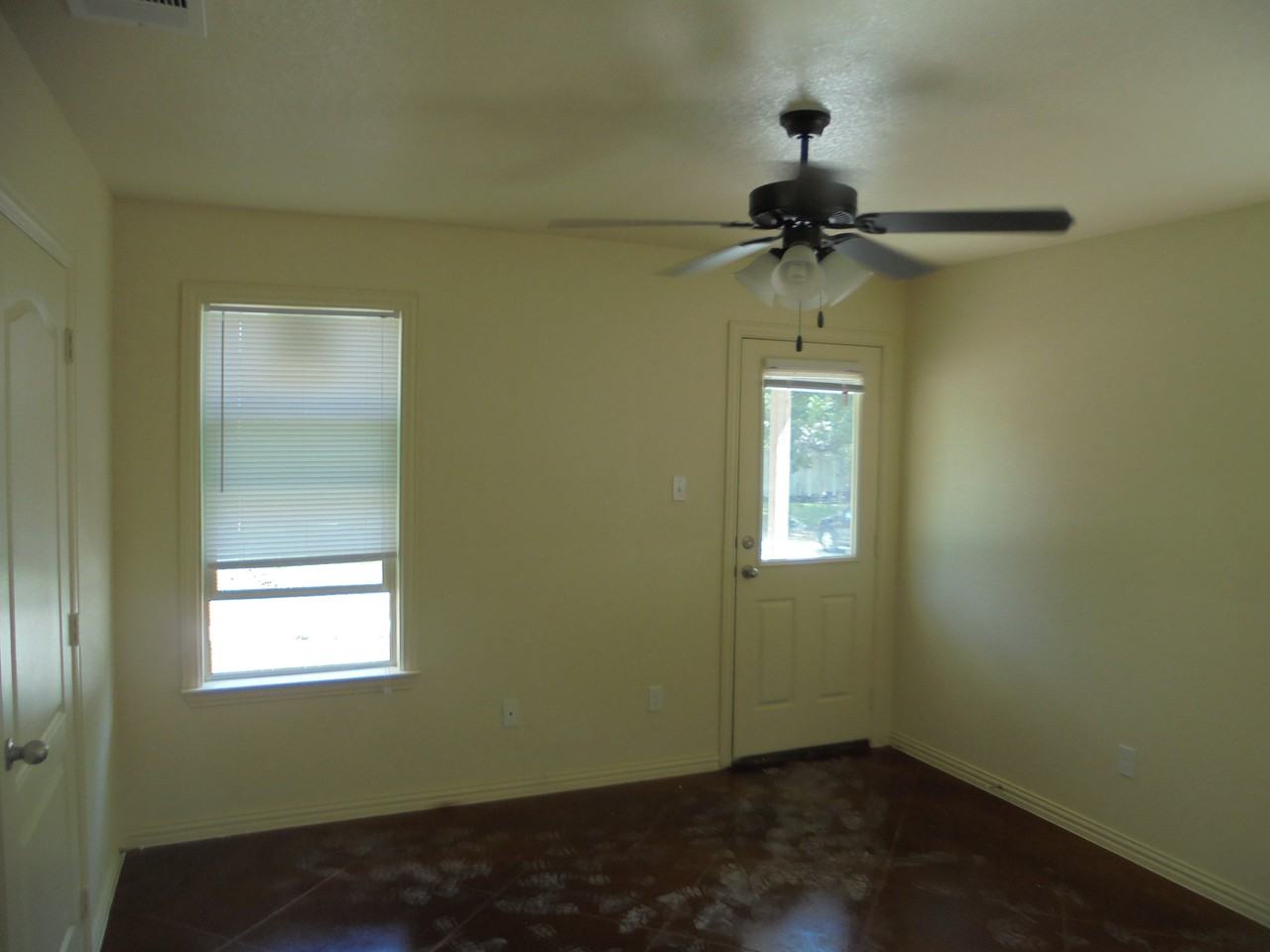 1307 South 10th Street #B - Photo 3 of 8