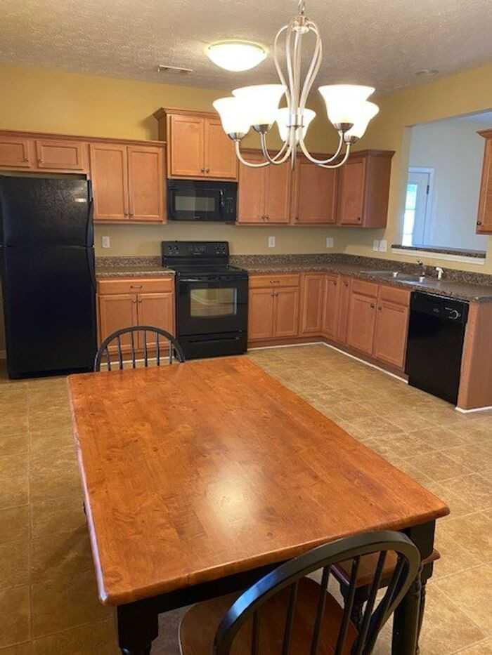 410 26th Ct - Photo 2 of 13