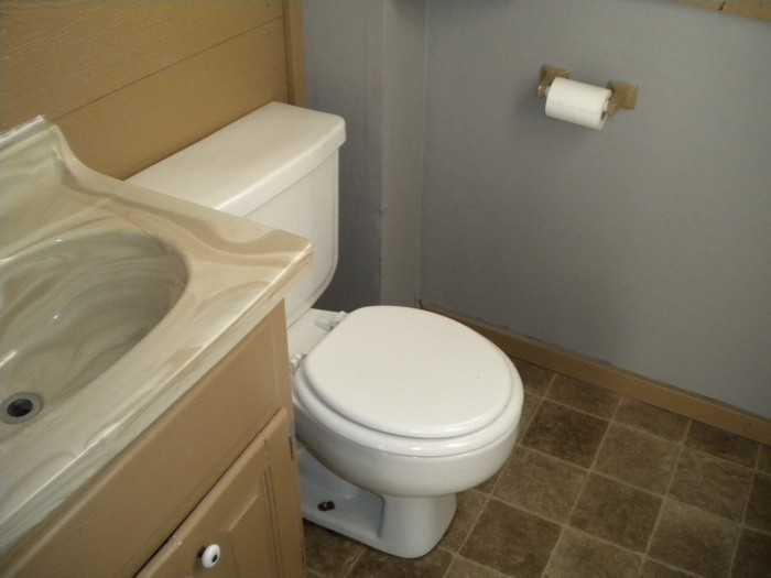 2009 E 10th St - Photo 2 of 13