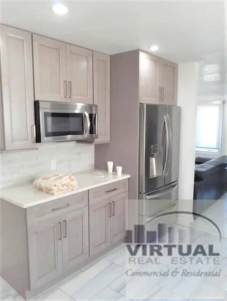 8 Rockville Avenue 1 - Photo 2 of 11