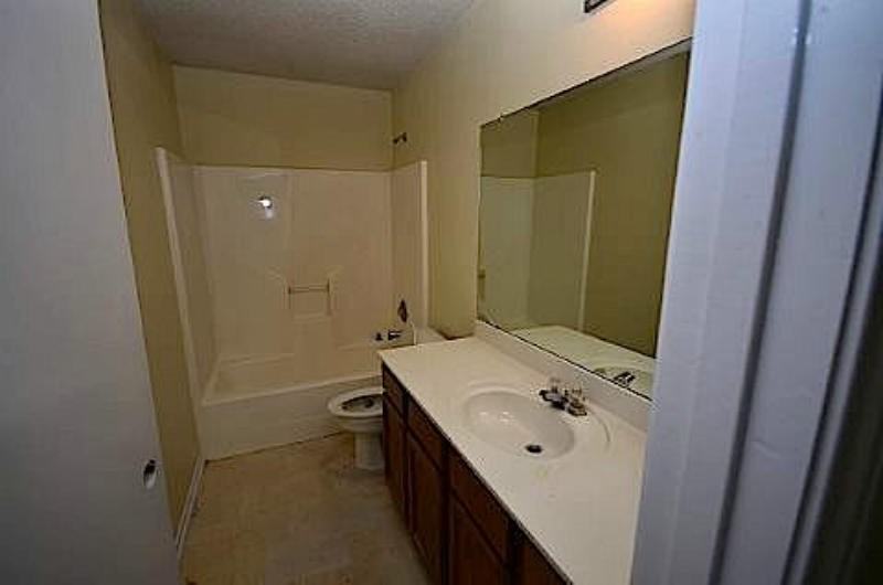 7606 Cougar Dr - Photo 3 of 7