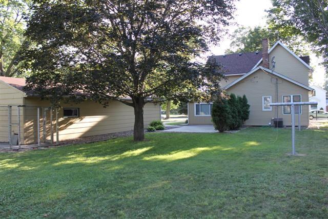 315 N Grove Ave - Photo 3 of 12